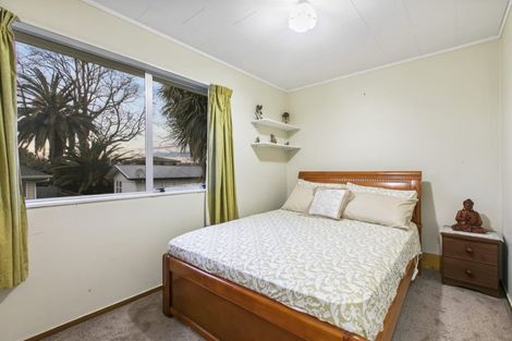Photo of property in 2c Youngs Road, Papakura, 2110