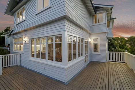 Photo of property in 7 Hackthorne Road, Cashmere, Christchurch, 8022