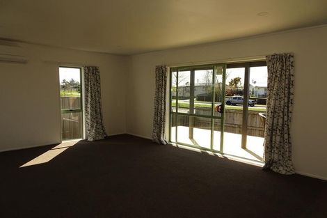 Photo of property in 341 Flaxmere Avenue, Flaxmere, Hastings, 4120