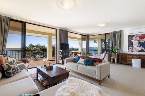 Photo of property in 19 View Road, Campbells Bay, Auckland, 0630