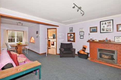 Photo of property in 1 Mclean Street, Woodville, 4920
