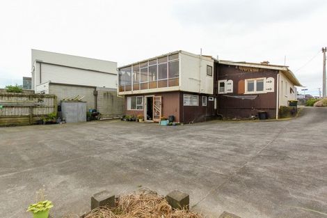 Photo of property in 6 Nobs Line, Strandon, New Plymouth, 4312