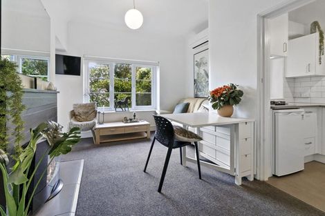 Photo of property in 1/193 The Terrace, Wellington Central, Wellington, 6011