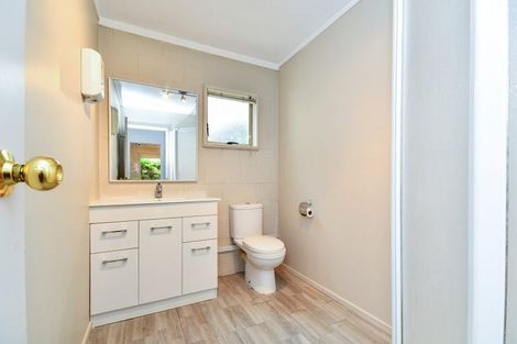 Photo of property in 8 Deborah Hatton Lane, Mount Wellington, Auckland, 1062