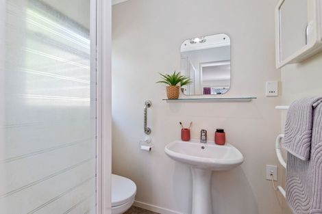 Photo of property in 16 Thelma Place, Lynmore, Rotorua, 3010