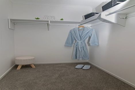 Photo of property in 1 Te Akau Place, One Tree Point, 0118