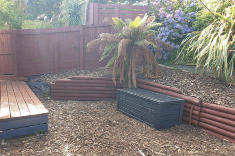 Photo of property in 56a Salford Street, Newlands, Wellington, 6037