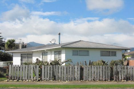 Photo of property in 11 Perth Street, Levin, 5510