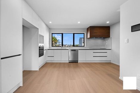 Photo of property in 7 Awhi Way, Karaka, 2578