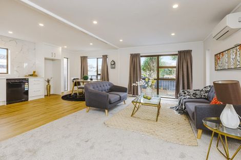 Photo of property in 2b Roys Road, Weymouth, Auckland, 2103