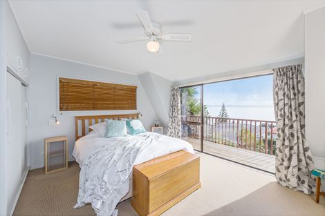 Photo of property in 56 Pacific Parade, Army Bay, Whangaparaoa, 0930