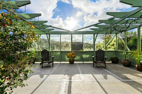 Photo of property in 132 The Ridgeway, Mornington, Wellington, 6021