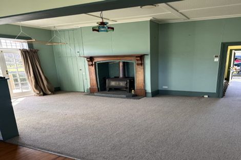 Photo of property in 225 Bridge Street, Eltham, 4322