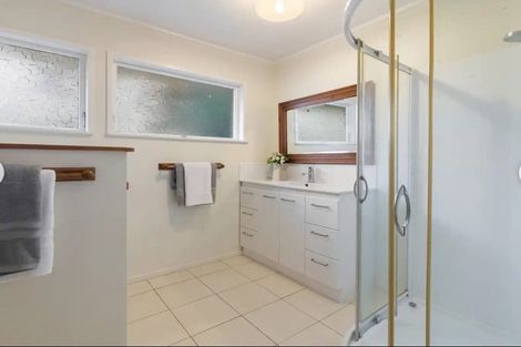 Photo of property in 1/2 Arthur Road, Hillpark, Auckland, 2102