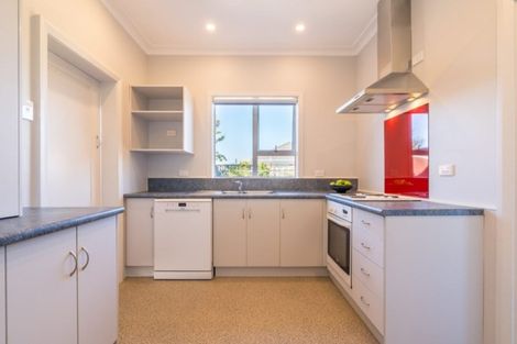 Photo of property in 137 Bay View Road, South Dunedin, Dunedin, 9012