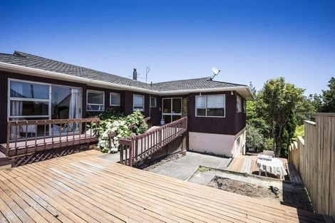 Photo of property in 8 Heaton Grove, Chatswood, Auckland, 0626