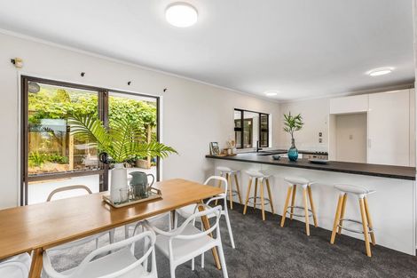 Photo of property in 50 Winara Avenue, Waikanae, 5036