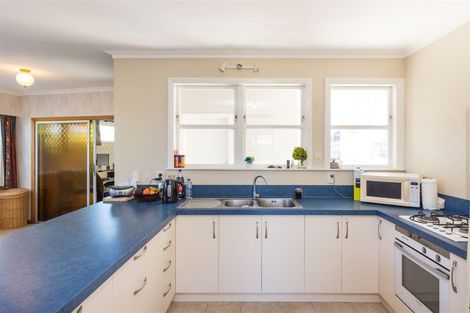 Photo of property in 12 Leslie Avenue, Cloverlea, Palmerston North, 4412