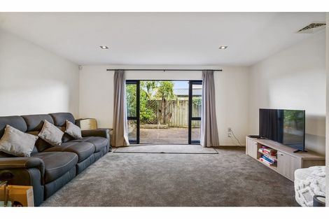 Photo of property in 5t Dryden Place, Mount Wellington, Auckland, 1051
