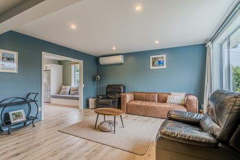 Photo of property in 25 Elwyn Crescent, Green Island, Dunedin, 9018