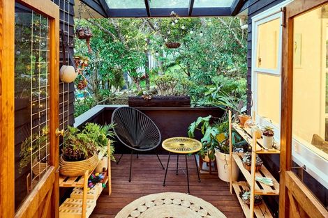 Photo of property in 33 Kairimu Street, Stokes Valley, Lower Hutt, 5019