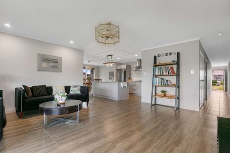 Photo of property in 42 Double Bay Road, Pyes Pa, Tauranga, 3112