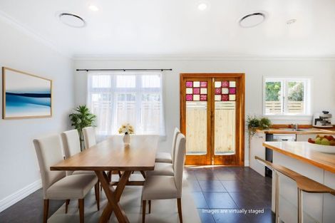 Photo of property in 296 Ruahine Street, Terrace End, Palmerston North, 4410