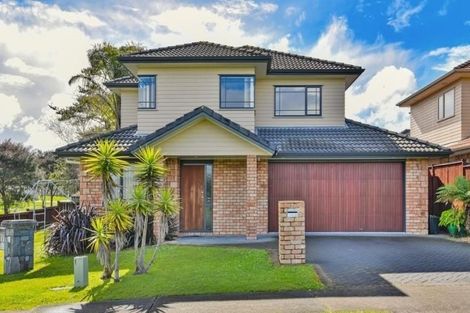 Photo of property in 20 Cyril French Drive, Flat Bush, Auckland, 2016