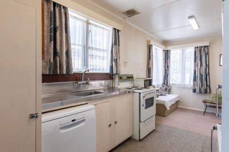 Photo of property in 29 Fox Street, Woodville, 4920