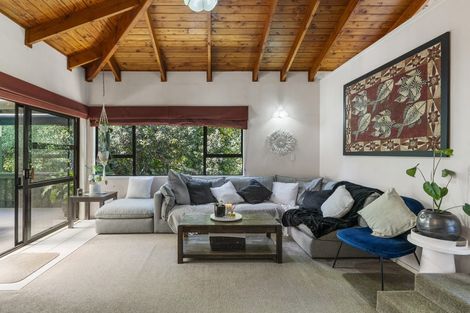 Photo of property in 1/27 Flavia Close, Torbay, Auckland, 0630