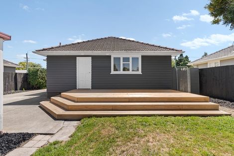 Photo of property in 182 Grahams Road, Burnside, Christchurch, 8053