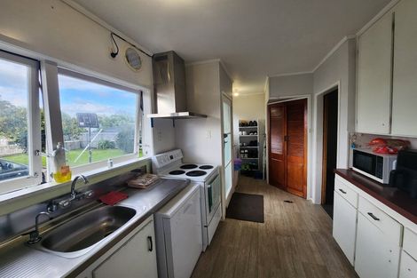 Photo of property in 9 Addington Avenue, Manurewa, Auckland, 2102