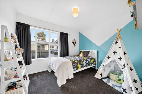 Photo of property in 19 Hardie Grove, Featherston, 5710