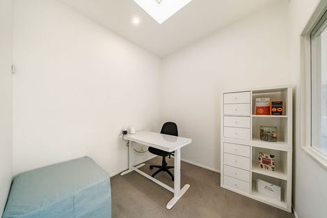 Photo of property in 60 Saddleback Grove, Karori, Wellington, 6012