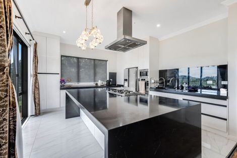 Photo of property in 300 Whitford Road, Whitford, 2576