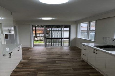 Photo of property in 1/3 Aurea Avenue, Pakuranga, Auckland, 2010