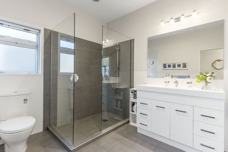 Photo of property in 35 Polo Lane, Whitford, Manurewa, 2576