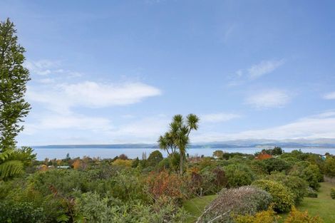 Photo of property in 10 Te Waaka Terrace, Kuratau, Turangi, 3381