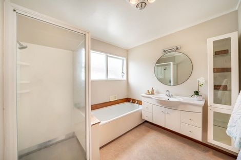 Photo of property in 3 Mcenroe Grove, Naenae, Lower Hutt, 5011