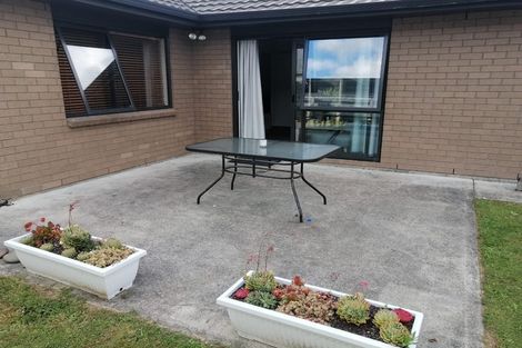 Photo of property in 10 Diamond Grove, Brown Owl, Upper Hutt, 5018