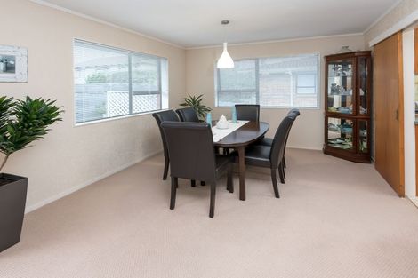 Photo of property in 2/6 Gardenia Grove, Half Moon Bay, Auckland, 2012