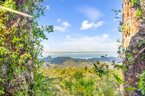 Photo of property in 98 Scenic Drive, Titirangi, Auckland, 0604