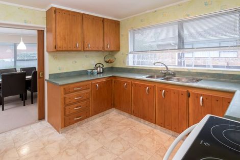 Photo of property in 2/6 Gardenia Grove, Half Moon Bay, Auckland, 2012