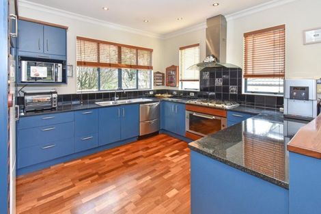 Photo of property in 33 Byblos Place, The Gardens, Auckland, 2105