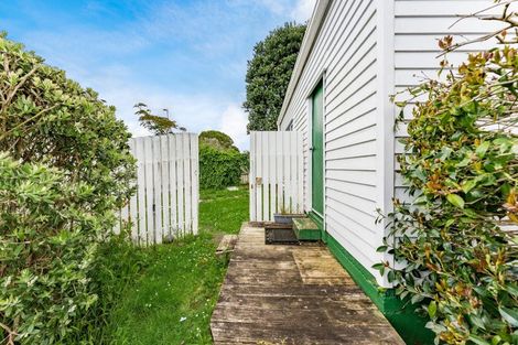 Photo of property in 50 Trelawney Crescent, Westown, New Plymouth, 4310
