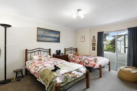 Photo of property in 50 Burgess Street, Green Island, Dunedin, 9018
