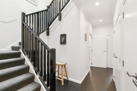 Photo of property in 8 Lochiel Road, Khandallah, Wellington, 6035