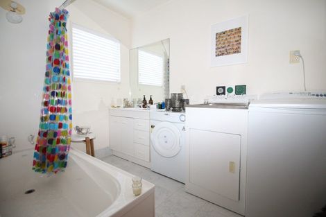 Photo of property in 107 Kowhai Avenue, Matarangi, Whitianga, 3592