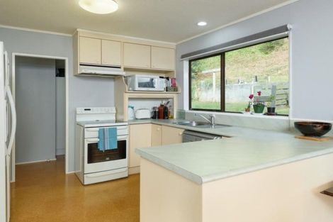 Photo of property in 98 Allington Road, Karori, Wellington, 6012