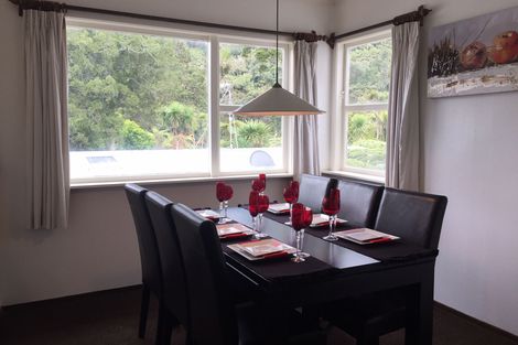 Photo of property in 83 Waima Crescent, Titirangi, Auckland, 0604